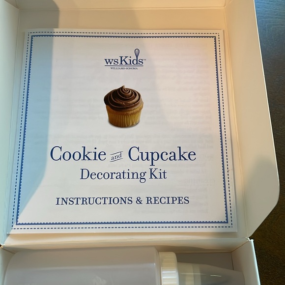 Williams Sonoma kids decorating set - Picture 2 of 4